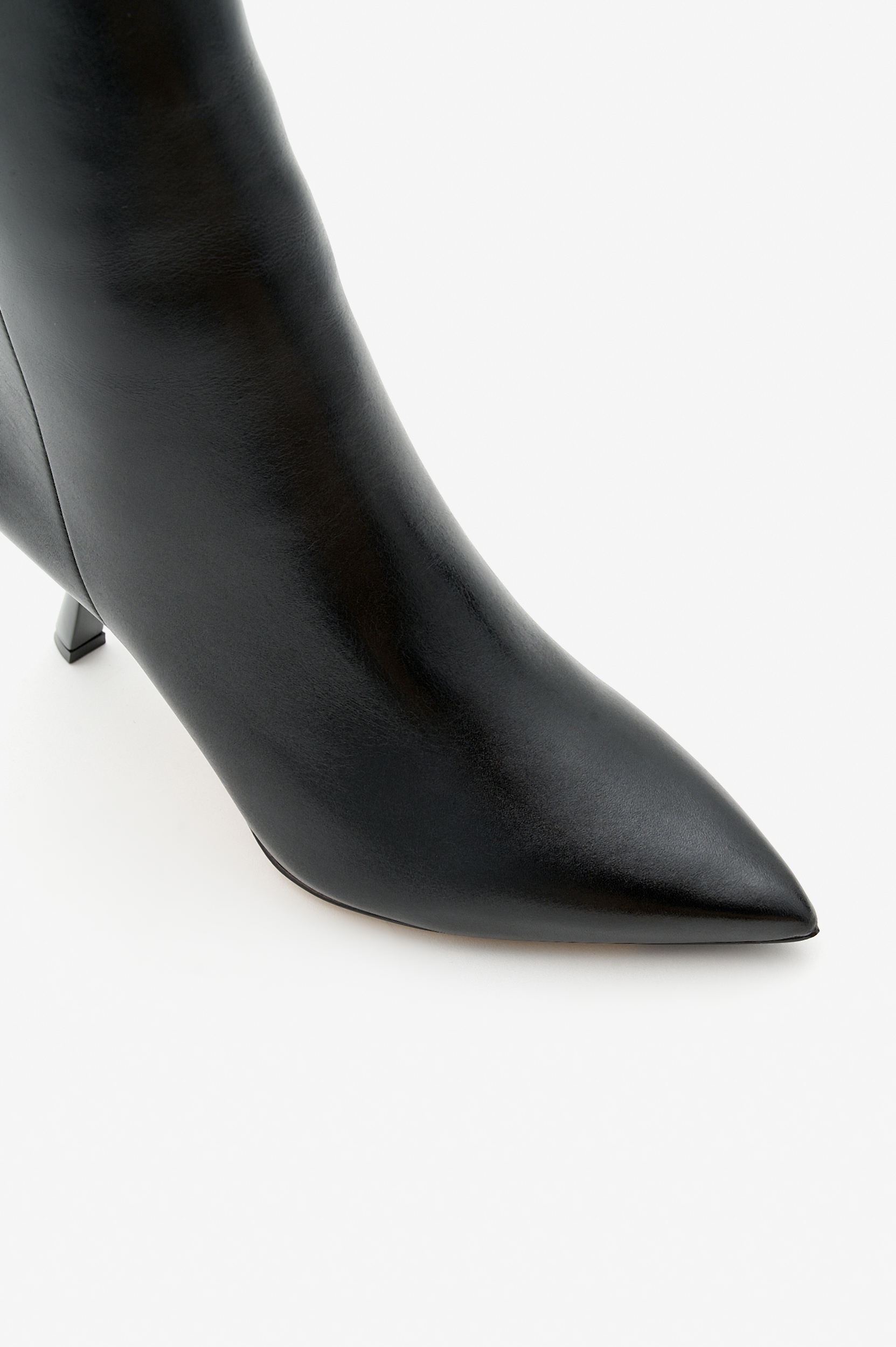Alexandre Birman Ботильйони