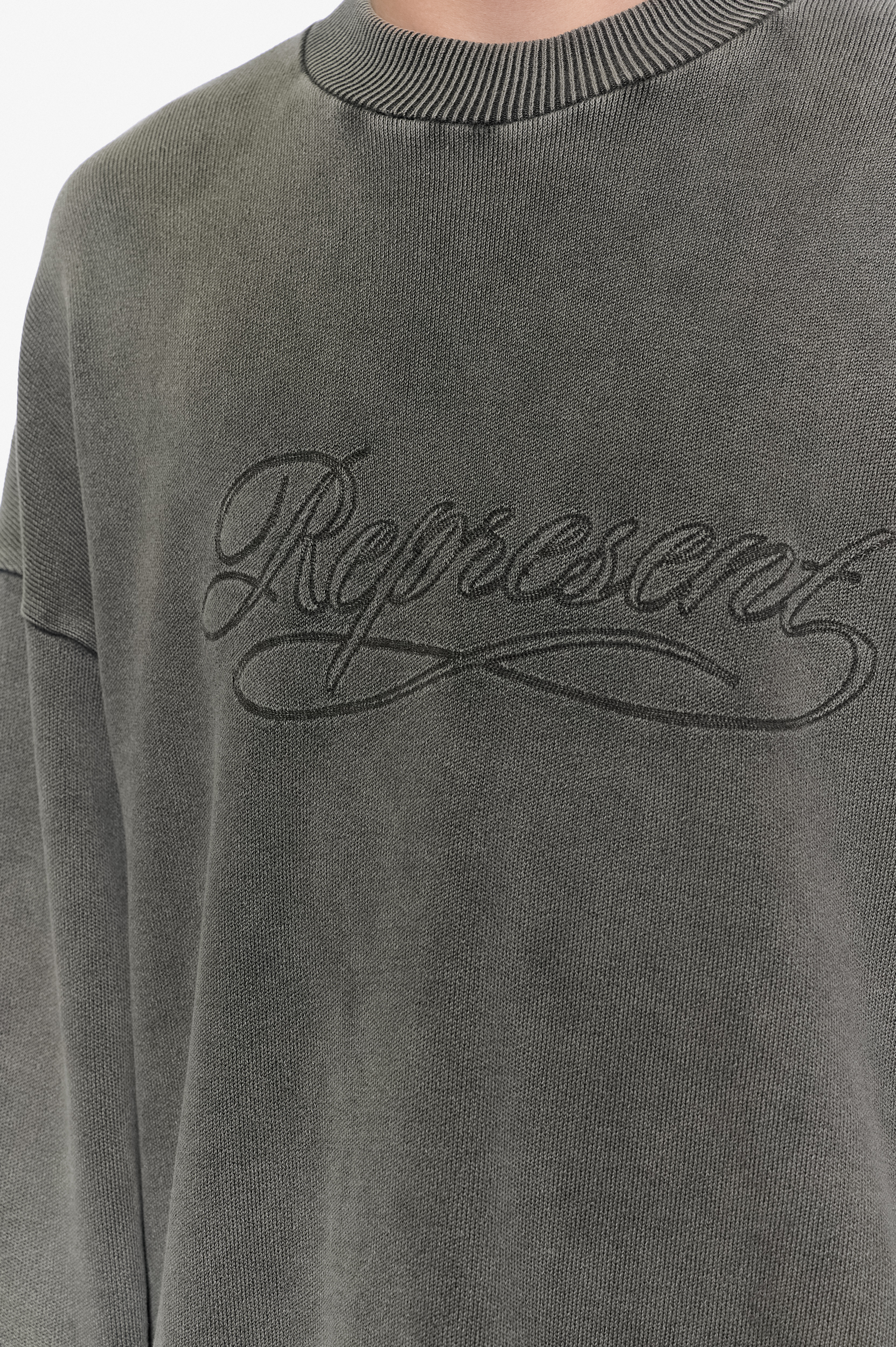 Represent Светр