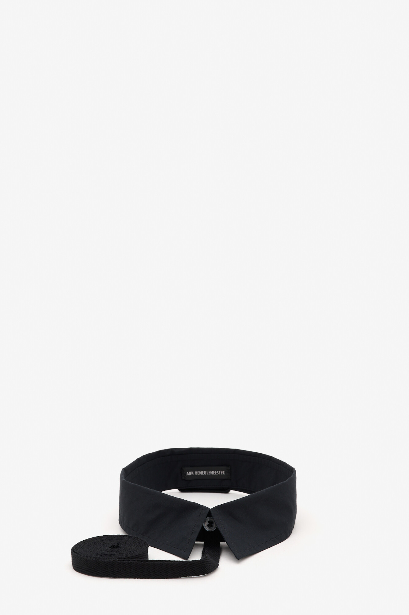 Ann Demeulemeester Комір