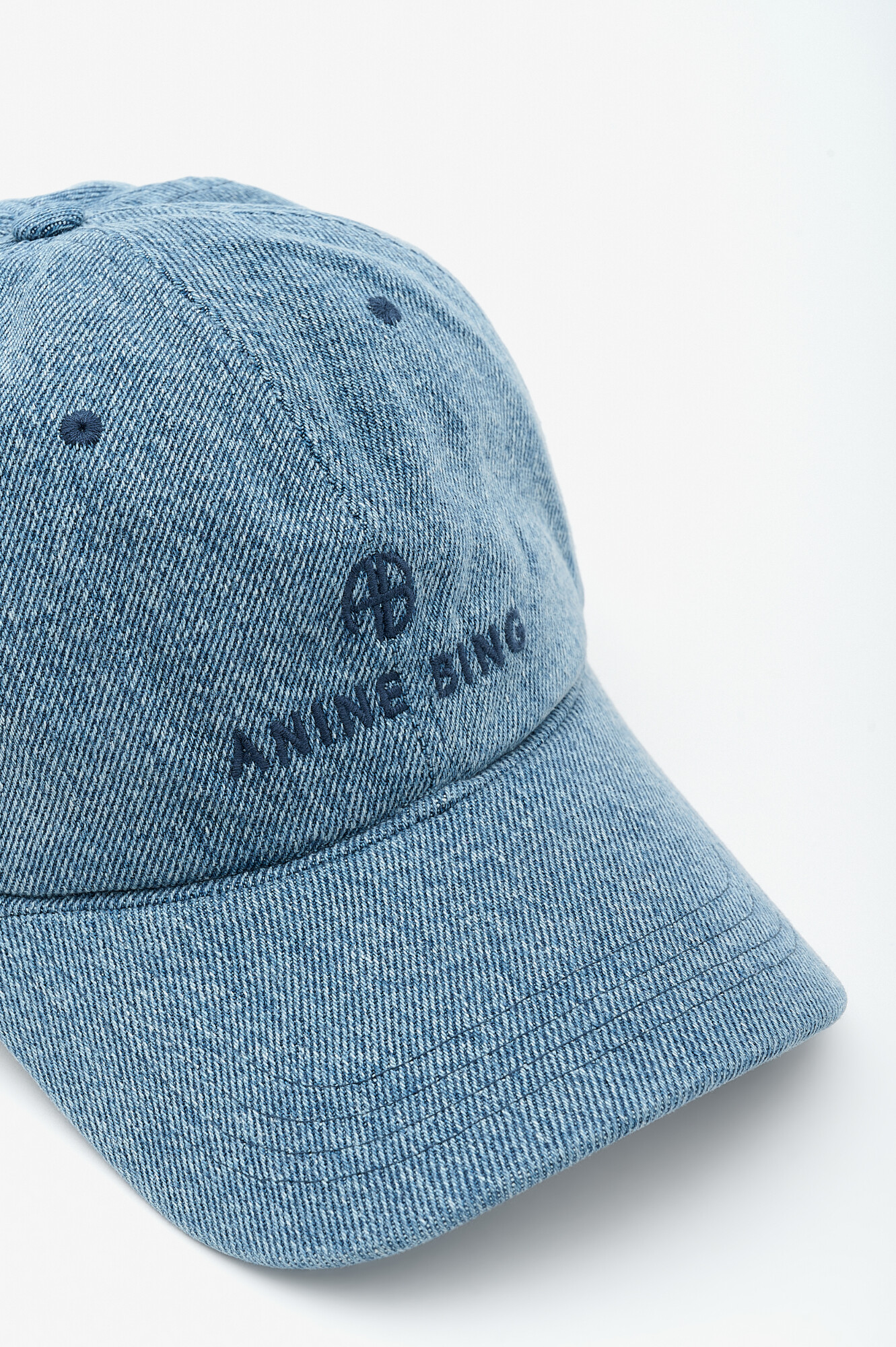 Anine Bing Бейсболка