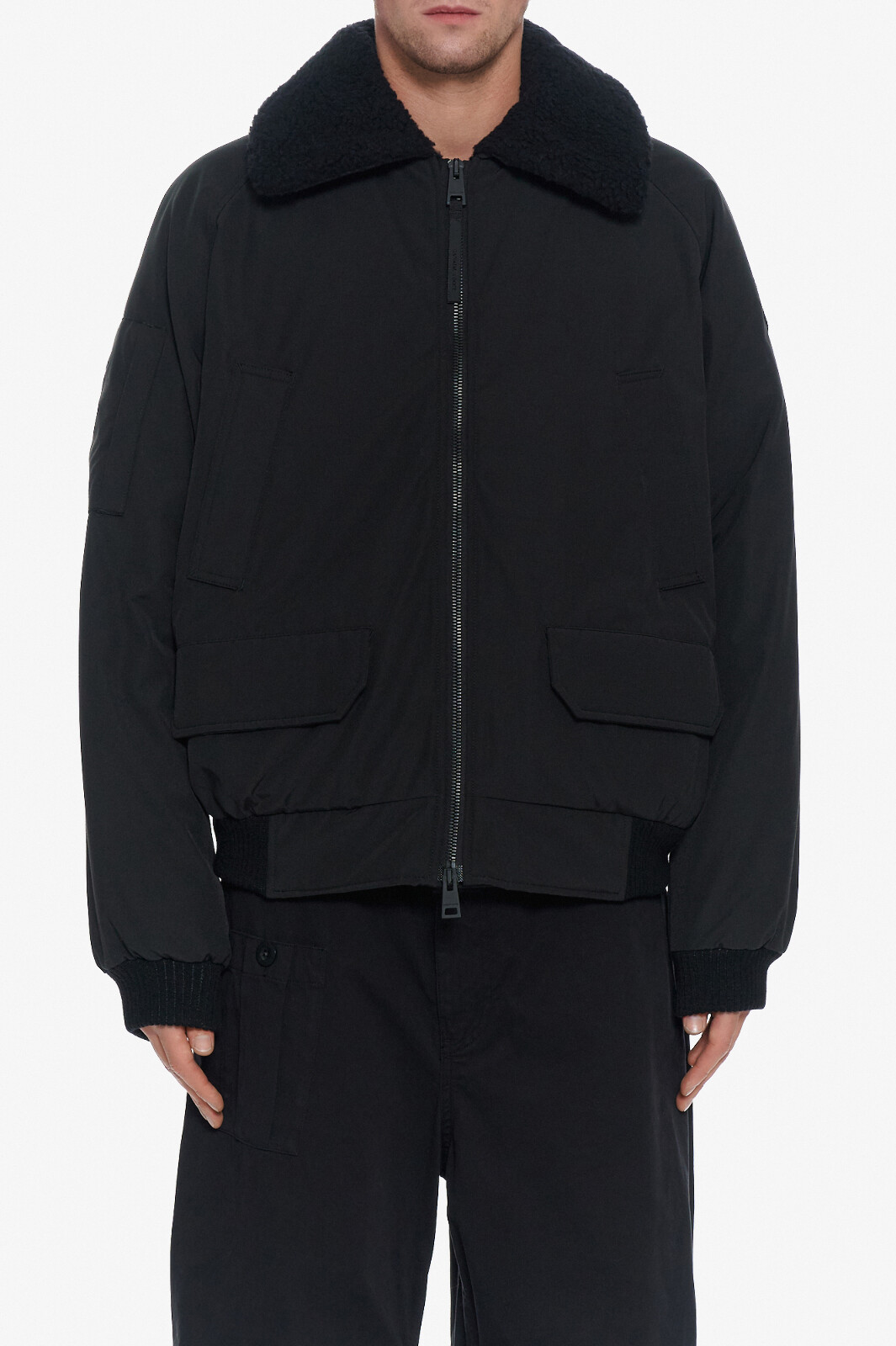 Canada Goose Бомбер