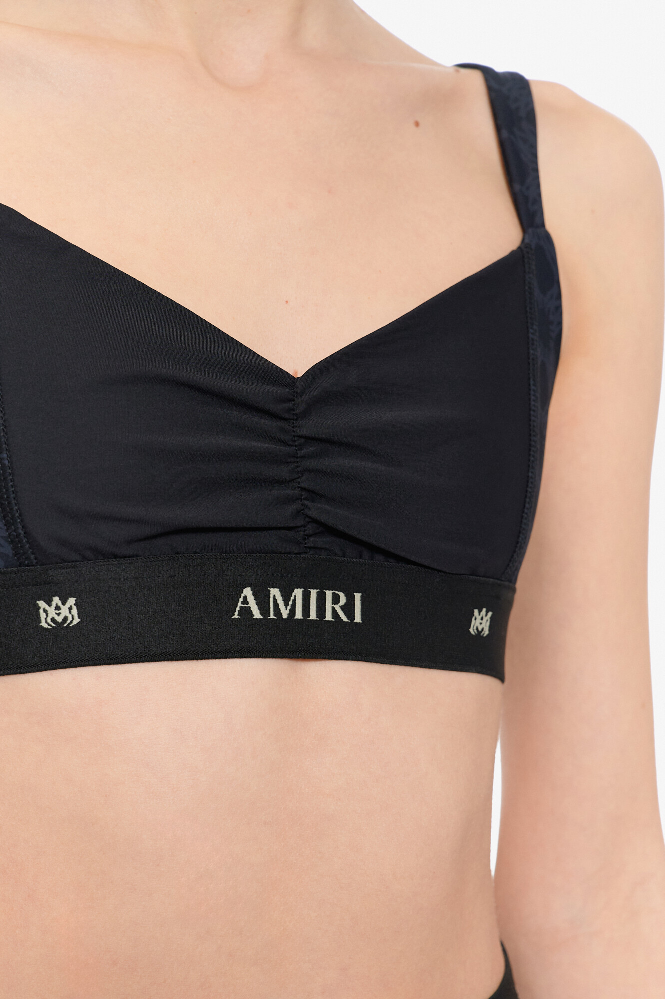 Amiri Бра