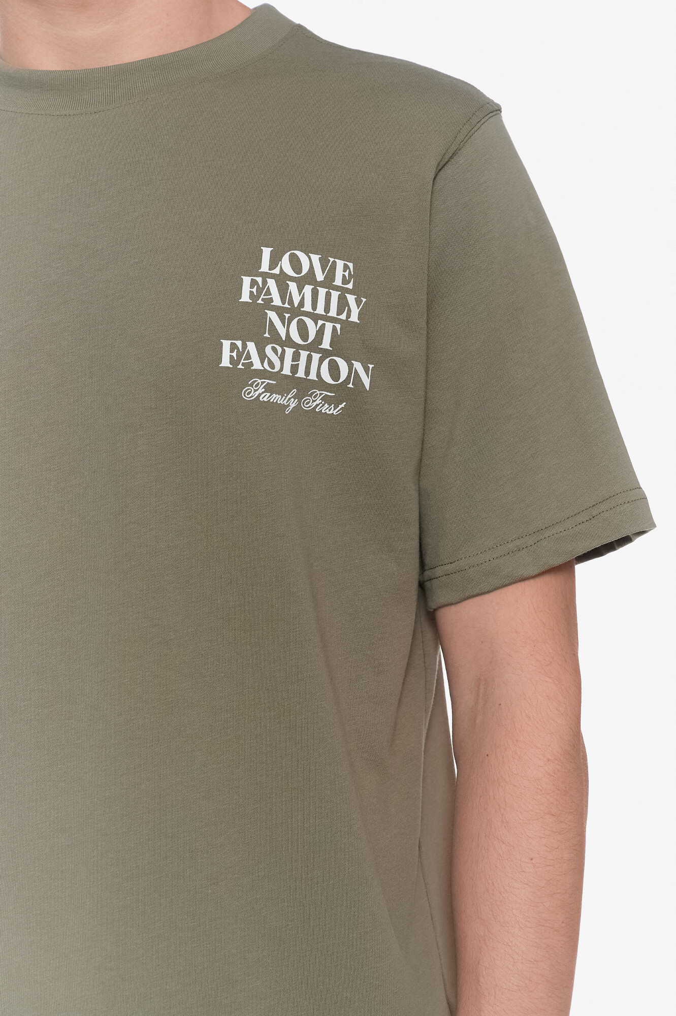 Family First Футболка