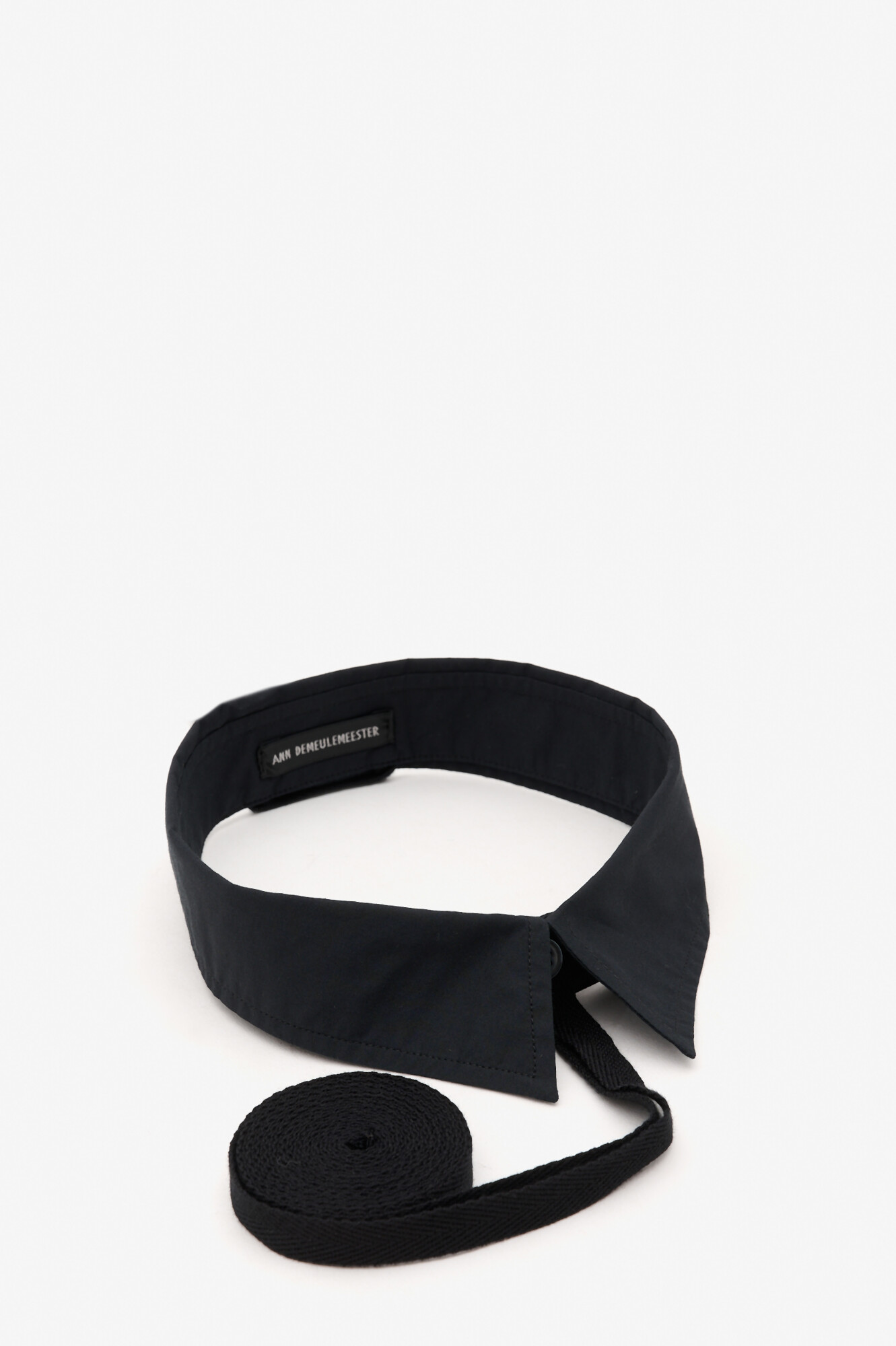Ann Demeulemeester Комір