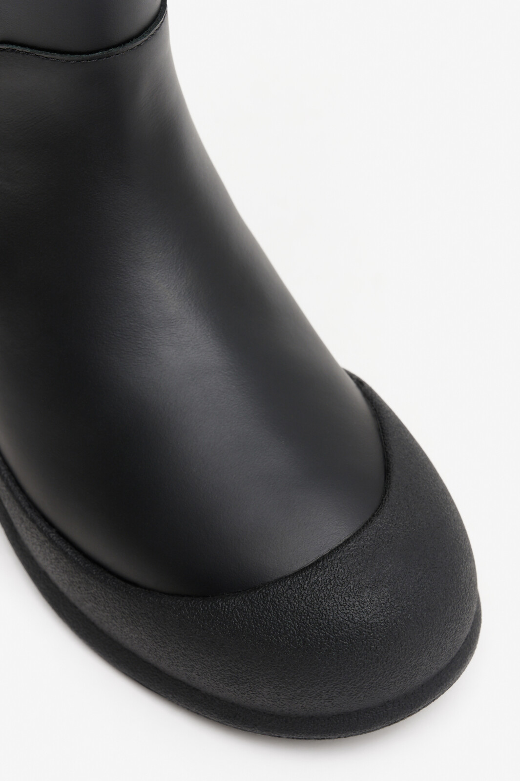 Bally Чоботи