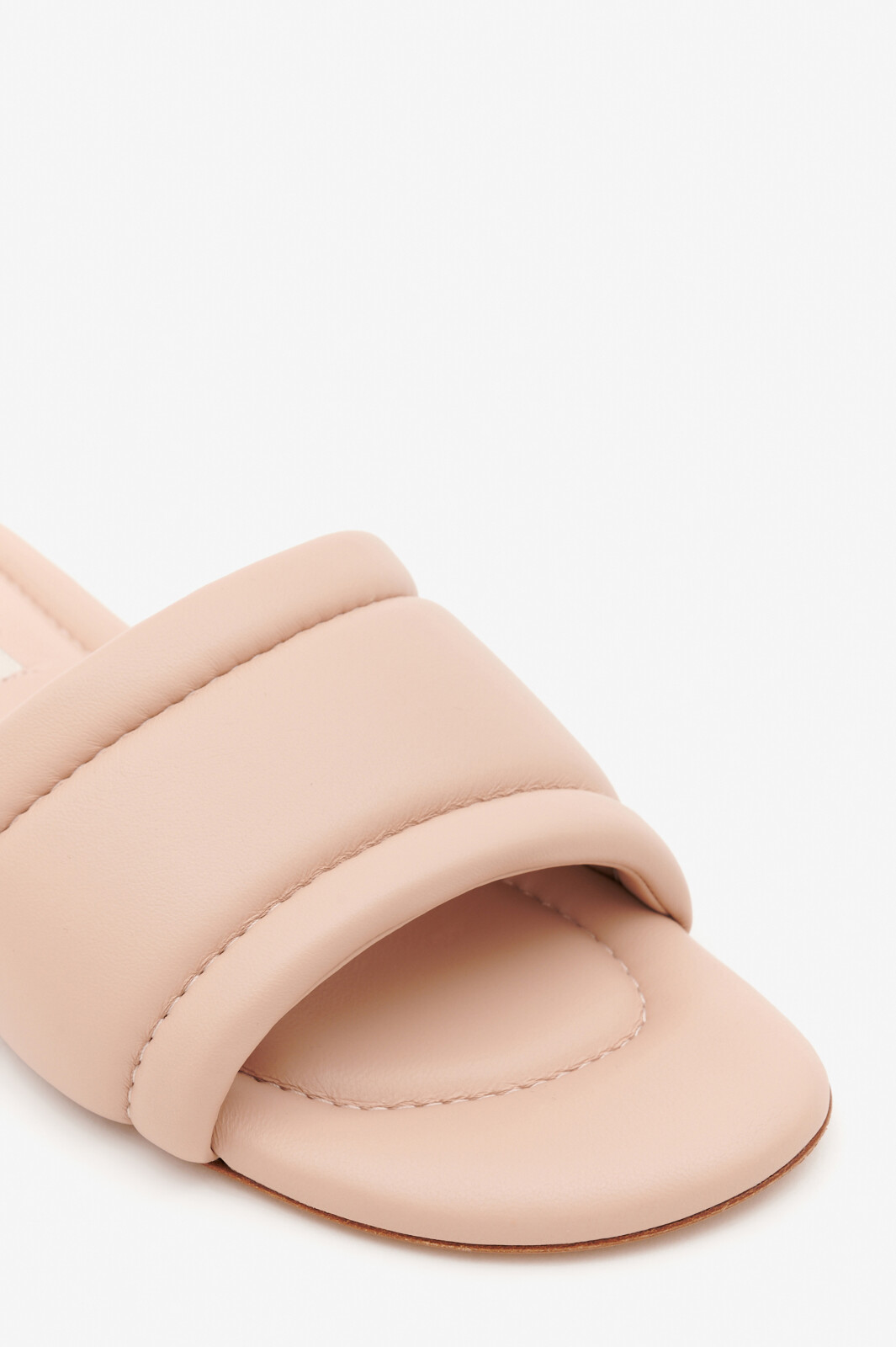 Casadei Шльопанці