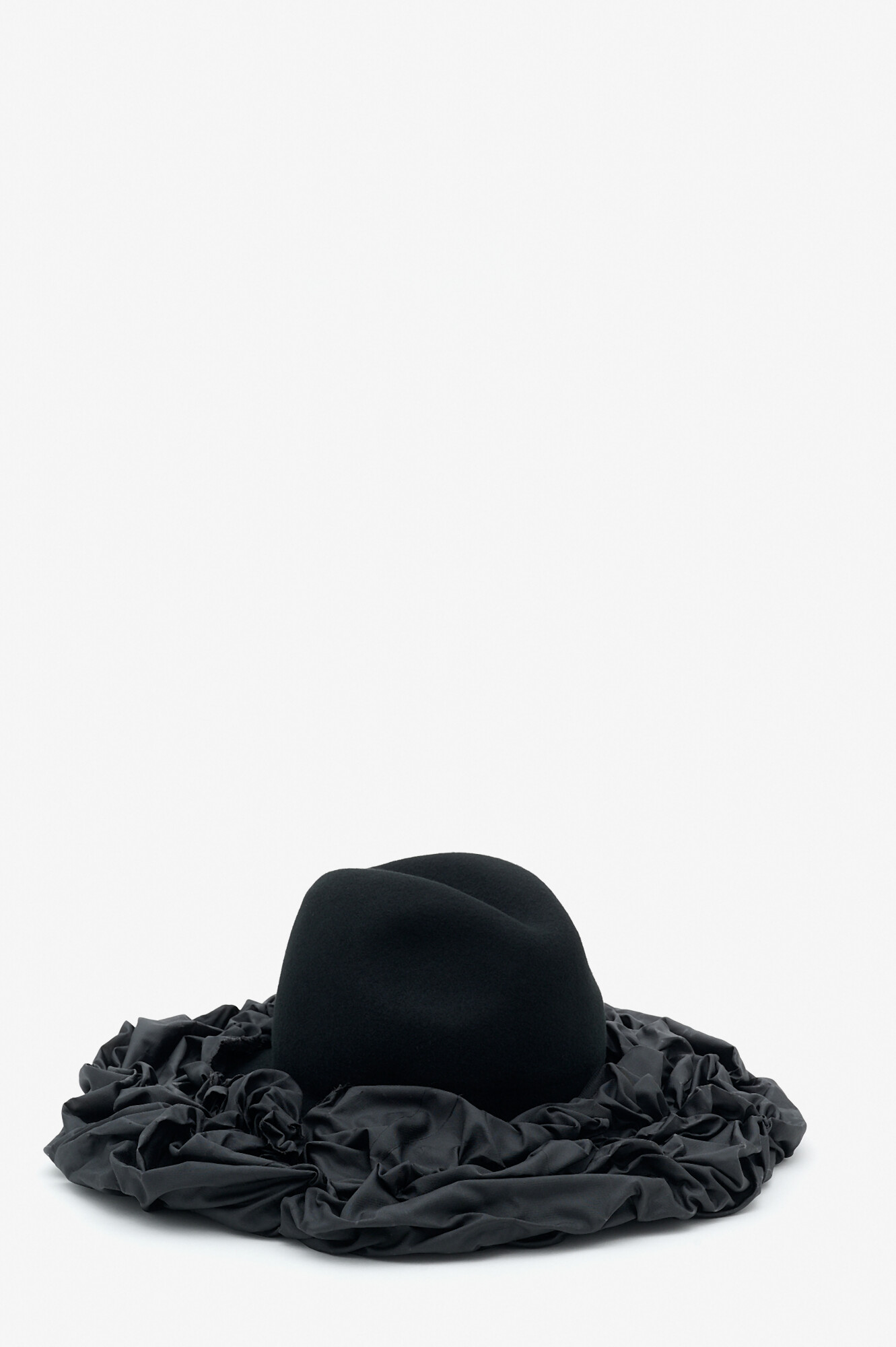 Comme Des Garcons Шляпа